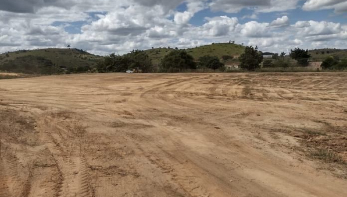 Área de Festa - Imagem: 1610025677246obras-para-pistas-de-grau-motocross-e-parque-de-festas.jpg